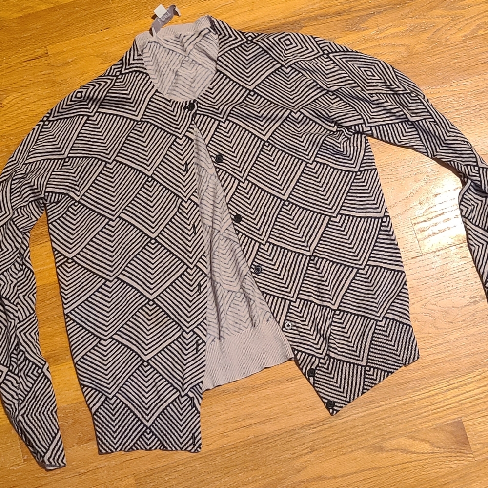 LOFT Gray and Black Patterned Sweater